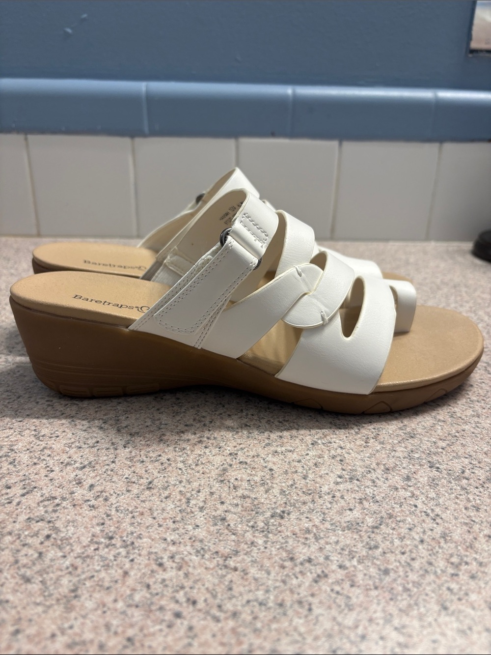 BareTraps White Strappy Slide Sandals with Tan Footbed - Picture 8 of 8